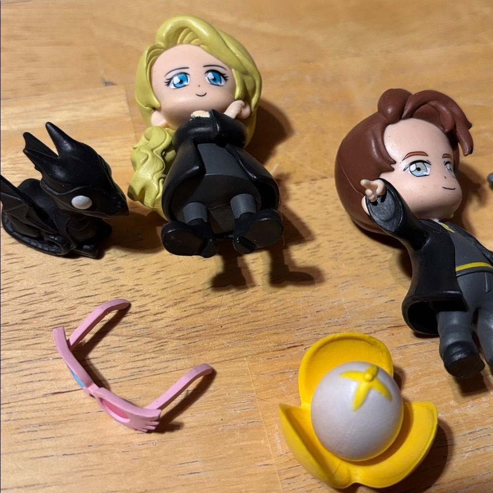 Harry Potter Yume Magical Capsule Mystery Box Cedric Diggory and Luna Figure - Picture 3 of 3